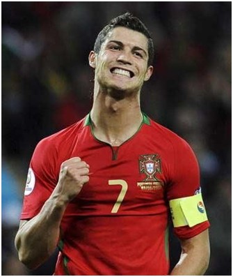 示莱万伤情 示莱万伤情