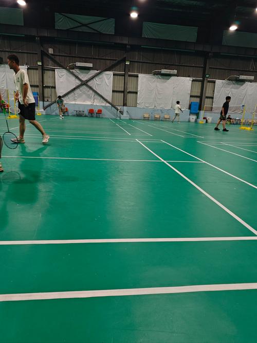 记者：伊藤洋辉在一次跑步训练中大腿拉伤，已接受进一步检查