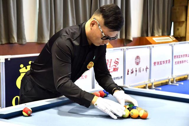 更是团队精 更是团队精