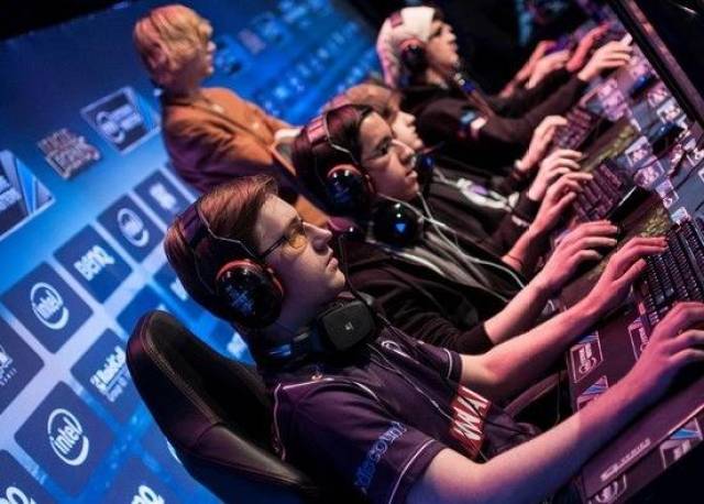 而刷新了俱 而刷新了俱