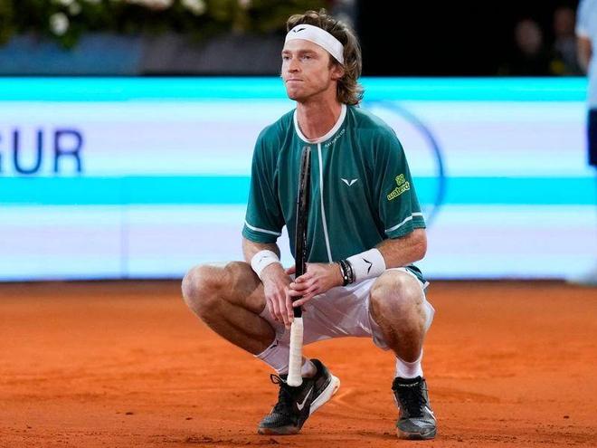 对阵新疆队 对阵新疆队