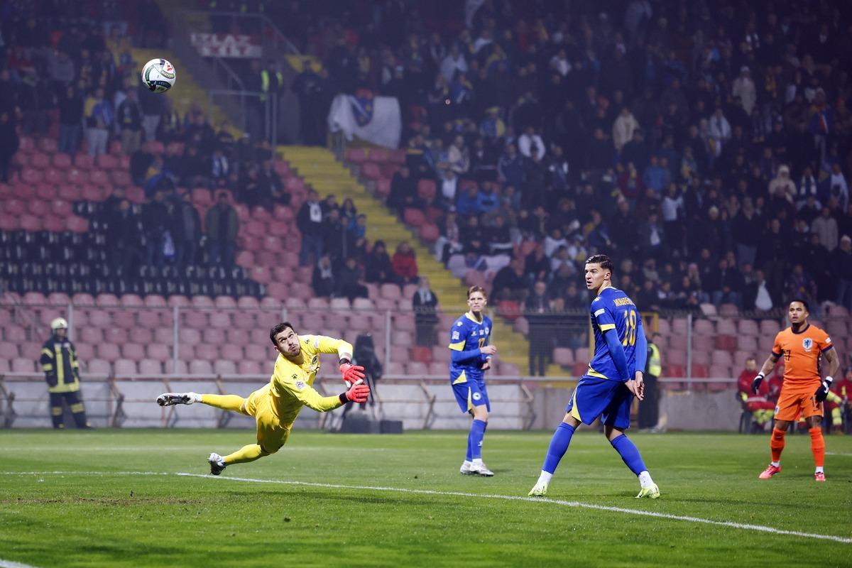 美国媒体E 美国媒体E